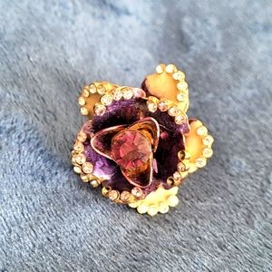 Floral Gold Aldo ring, Size 8 or 9